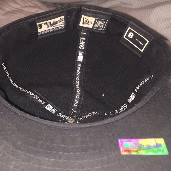 MLB fitted hat - Picture 2 of 2